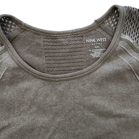 Nine West Active Top - Size S/M - Picture 4 of 7